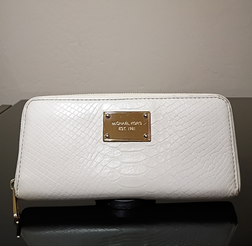 Michael Kors Croc-Embossed White Wallet